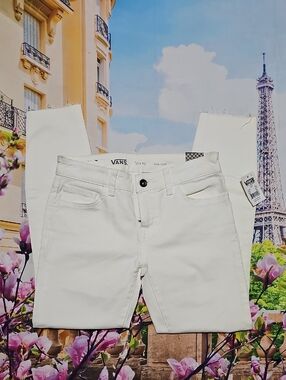 Vans White Distressed Skinny Fray Hem Jeans Size 1/25 NWT‎